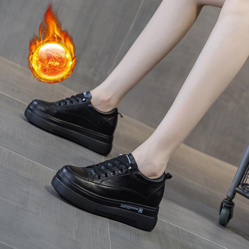 

Весенне-летне-осенняя женская обувь новая одинарная обувь платформа маффин внутренняя высота увеличение повседневная универсальная маленькая белая обувь женская обувь 40