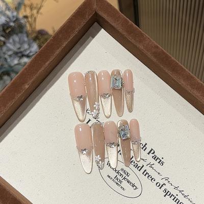 Unhas falsas – Pontas e unhas postiças
