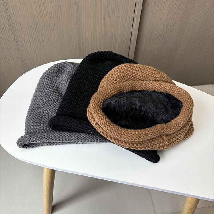 Curled Edge Piled Hat Women'S Autumn And Winter Big Head Circumference Confinement Cold Hat Showing Small Face Warm Knitted Wool Hat
