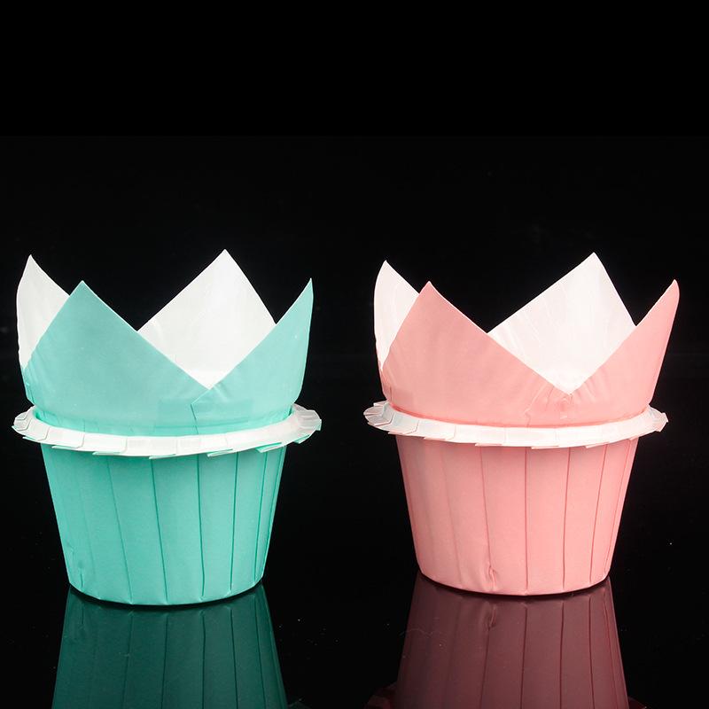 Mehrfarbige Flammen Hochtemperatur Ölfest Tulpenförmige Cupcake-Förmchen