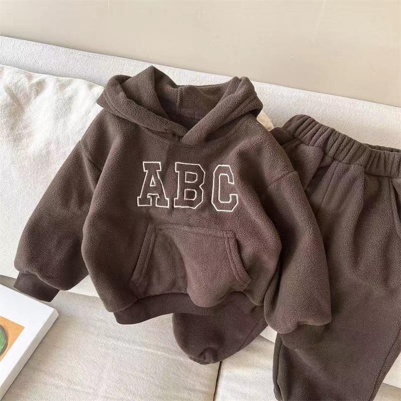 Unisex Kids' Korean Style Hoodie & Pants Set - Winter Plus Velvet, Thickened Ollie Velvet, Handsome Letter Print Two-Piece Outfit