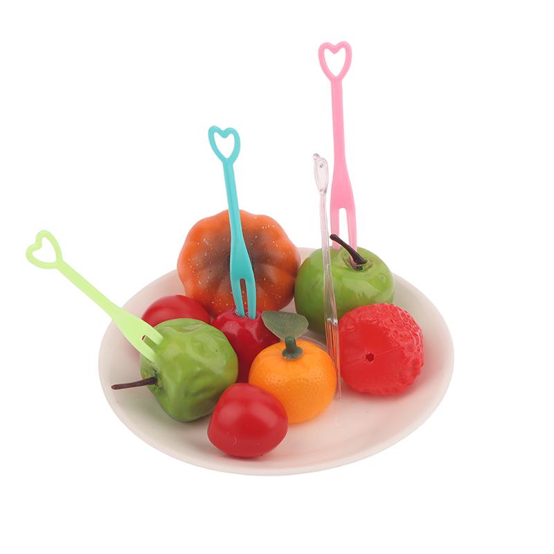 500Pcs Mini Disposable Heart Fruit Fork Mini Snack Cake Dessert Home Dining Plastic Food Fruit Pick Toothpick Bento Party Decor