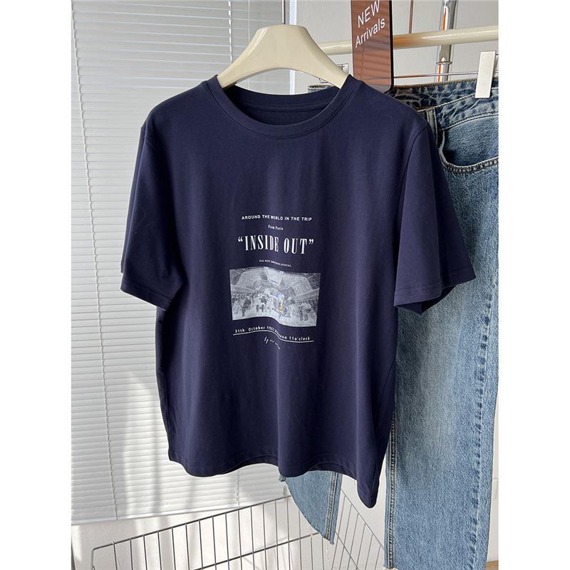 

Retro American Print Short Sleeve T-Shirt – Casual Loose Fit, Crew Neck, Versatile Summer Top One Size темно-синього кольору