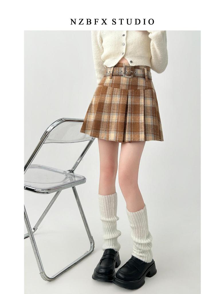 Wool Plaid High Waist Pleated Mini Skirt - Plus Size, Retro Korean Style, Women's Winter Fashion