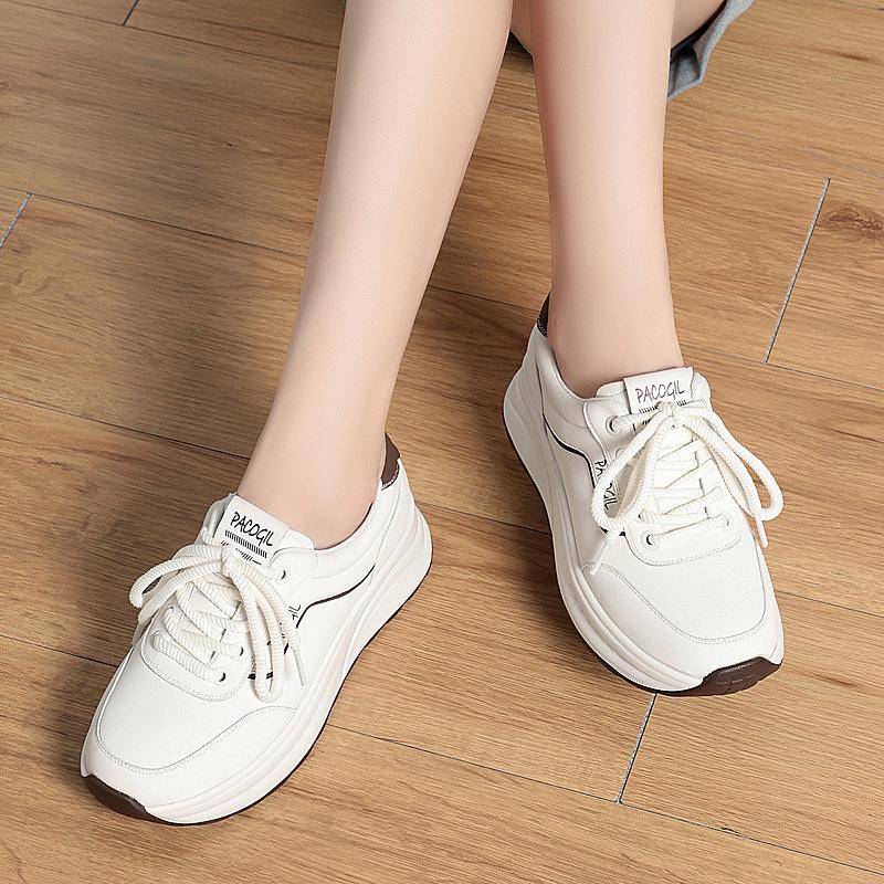 Fashion Women's Spring Autumn New Minimalist And Versatile Lightweight Soft Sole Casual Flat White Shoes Comfortable Mother Sports Shoes