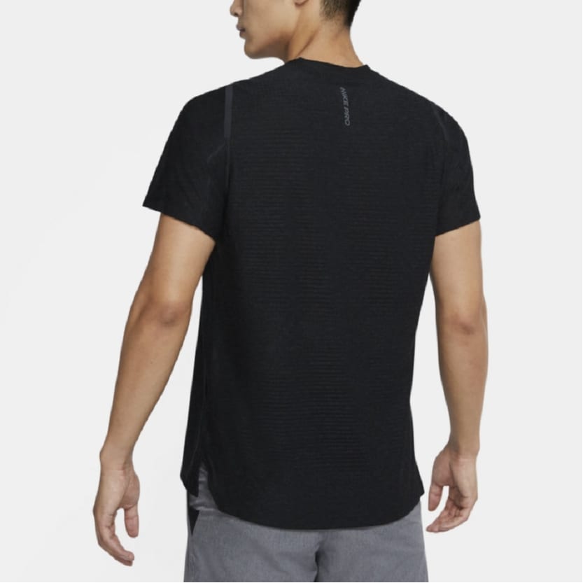 Nike T Shirts Men's Black Crew Neck Moderate Straight Fit CU4990-010