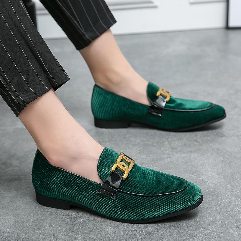 Fashion Spring New Breathable Anti Slip Bean Trendy Leather Shoes Fashion Brand Comfortable Pointed Headlight Core Velvet Men's Loafers