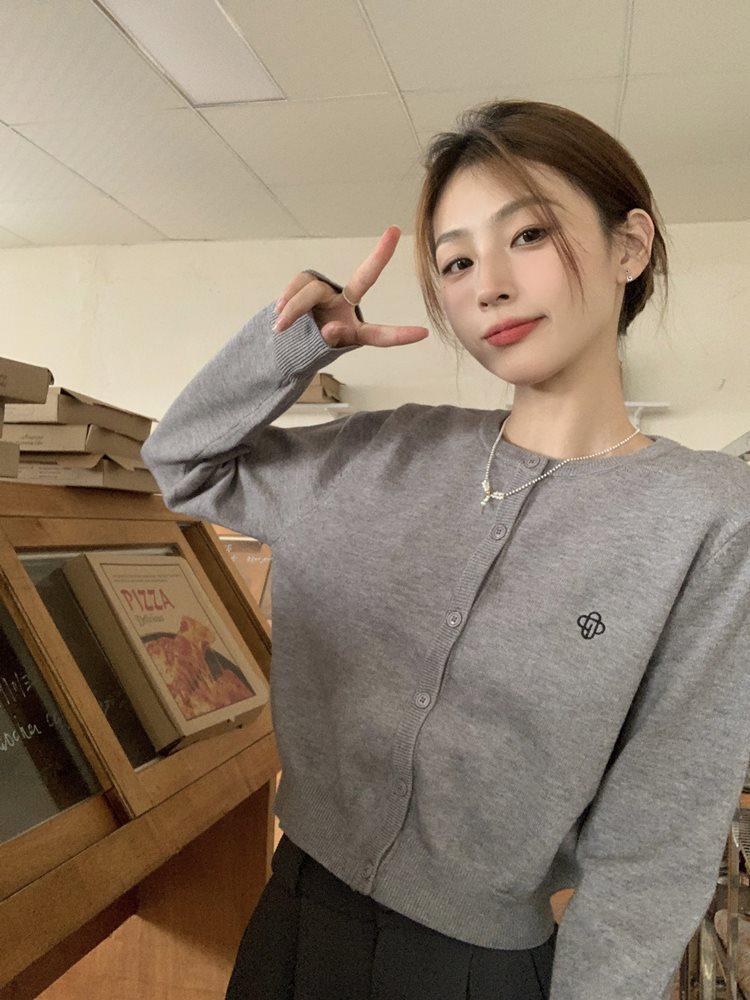 Raspberry Knitted Cardigan for Women: Korean-Style Sweater for Petite Girls, Perfect Pink Layer for Spring & Autumn