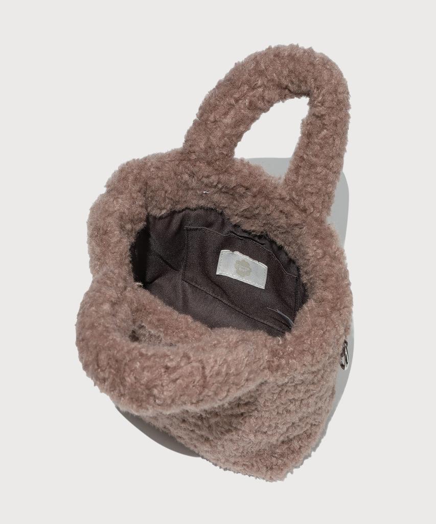 Covernat Woman Clover Heart Fluffy Tote Bag Brown