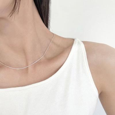Mi0 Silky Glow String Necklace