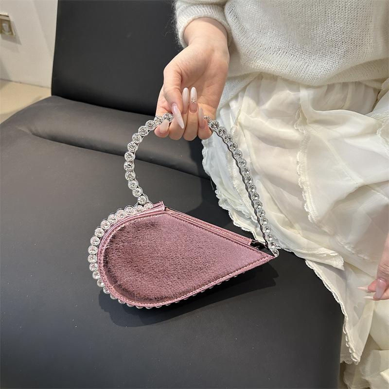 Xiaohongshu same niche design celebrity rhinestone love banquet handbag French dinner bag women 2025