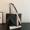 Chic Vintage Single Shoulder Tote Bag For Winter 2023 Fashionable And Spacious