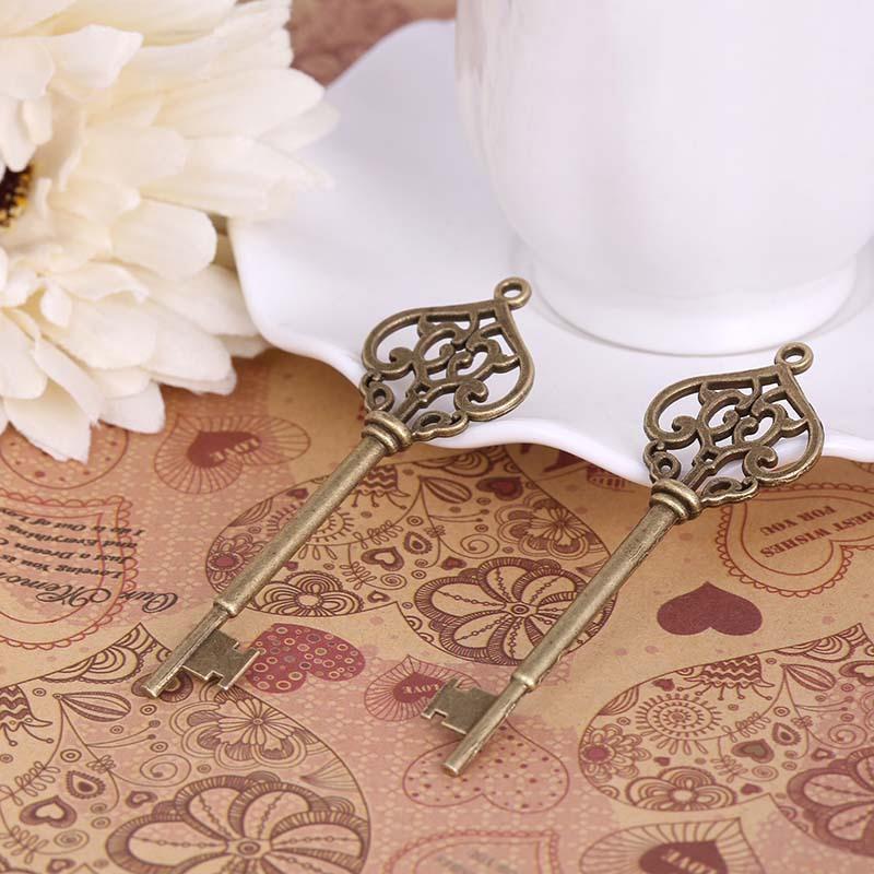 30Pcs/Set Key Shape DIY Skeleton Antique Silver Alloys Vintage Antique Bronze Plated Santa Keys Pendants
