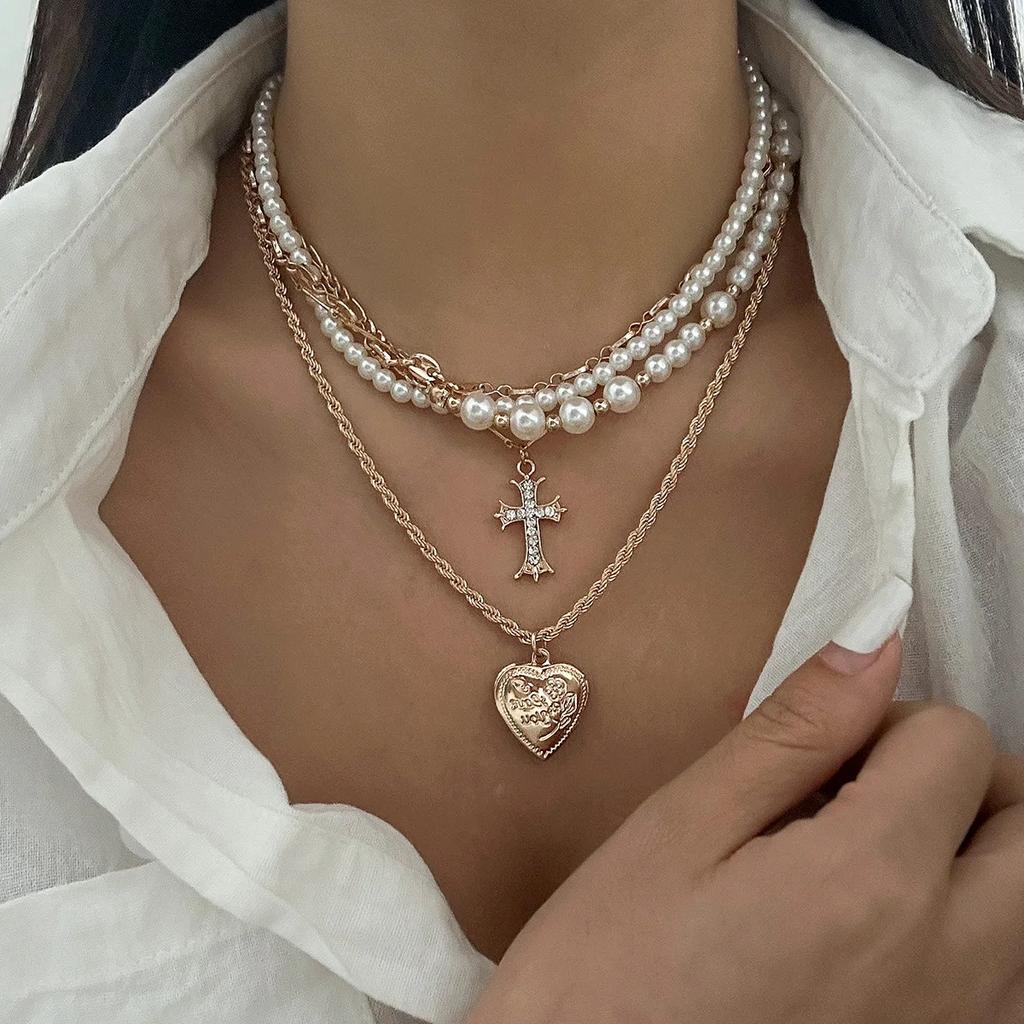 Stylish Pearl Beaded Clavicle Chain Women's Stainless Steel Necklace Piece Set Peach Heart Multi-layer Alloy Jewelry on the Neck