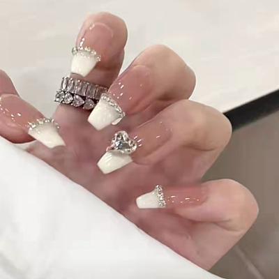Unghie Artificiali Indossabili Unghia Rosa Pelle Trasparente Amore Diamante Manicure Tridimensionale Rimovibile Lucida Atmosfera Matura Bordo Bianco