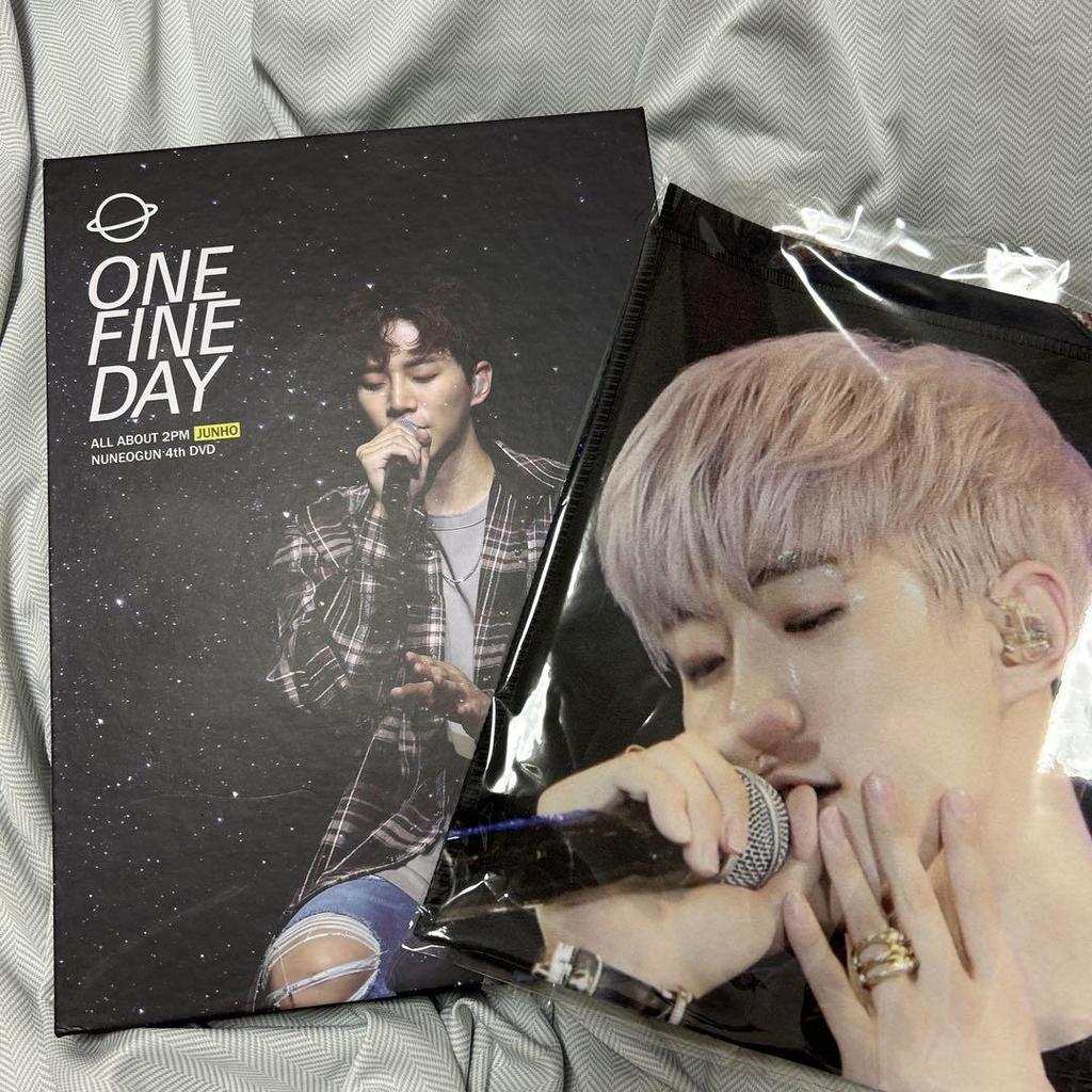 [USED] 2PM Junho 5 DVDs and slogan etc.