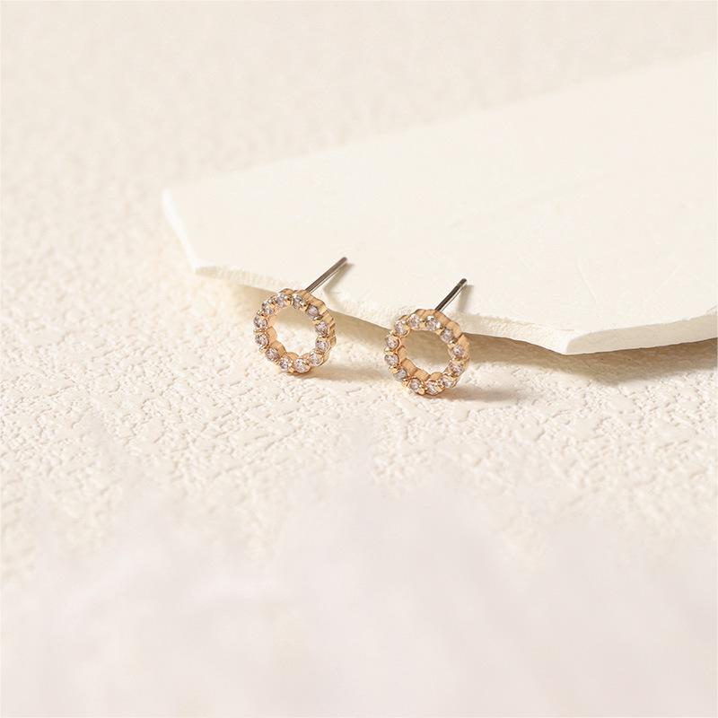 Fashionable Doudou Earrings for Women, Retro Simple and High-end Sense, Freshwater Pearl Earrings, Ear Holes, Anti-blocking Ear Decorations