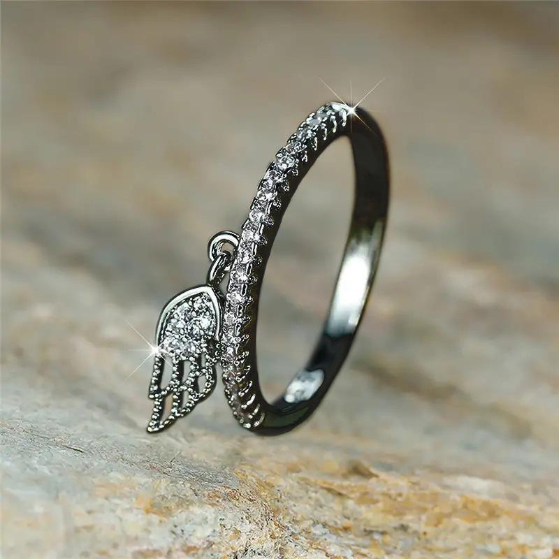 1Pc Fashionable Wing Feather Ring Inlaid with Synthetic Zircon Pendant Ring, Exquisite and Fashionable Daily Accessories