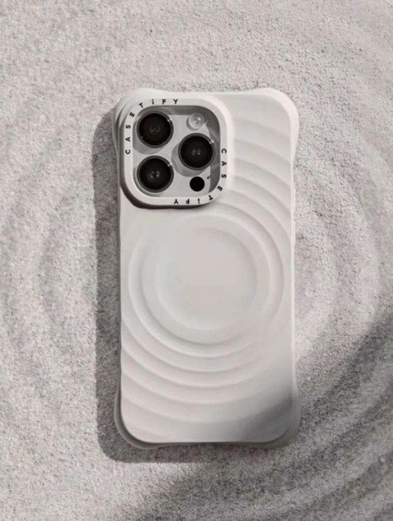 MagSafe-Compatible Wave Pattern White Phone Case for iPhone 16 Pro Max/17 Pro