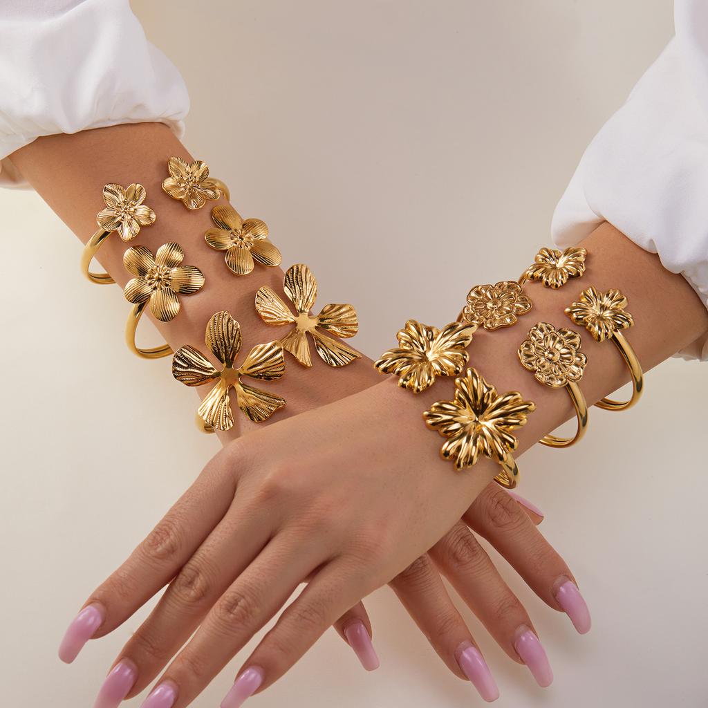 Stainless Steel Gold Color Flower Adjustable Opening Bracelets For Women Fashion Geometric Wide Cuff Bangles Girls Party Jewelry