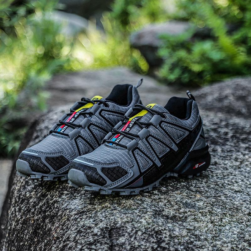 Large size men's shoes outdoor sports casual shoes breathable mesh non-slip travel shoes running shoes black shoes