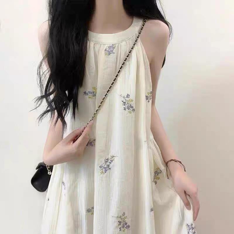 Small fresh Mori embroidered neck dress women's summer small temperament seaside vacation sleeveless floral dress