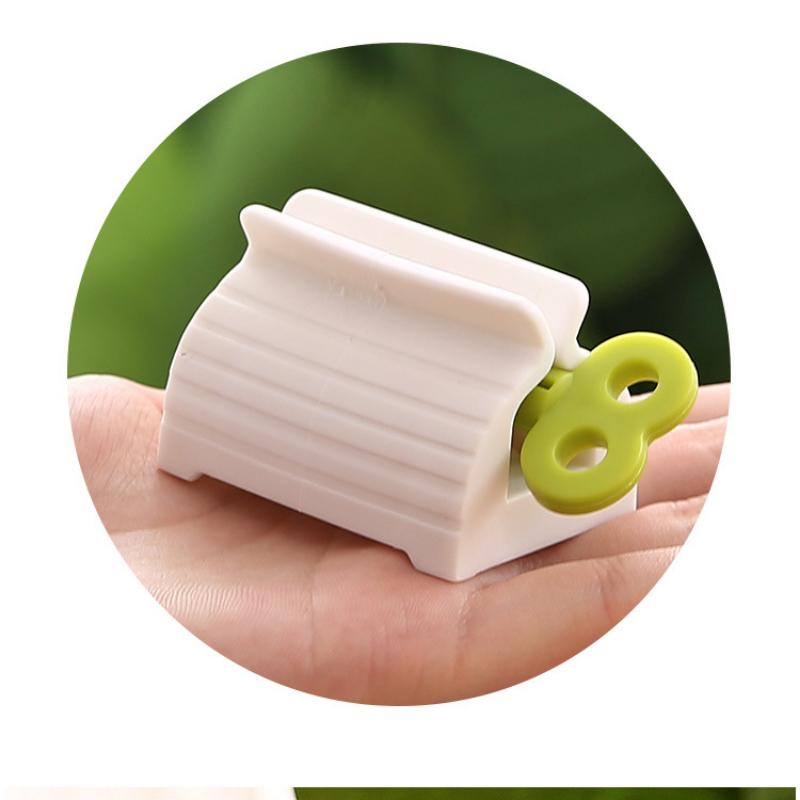 Efficient and Hassle-Free Toothpaste Tube Squeezer for a Smooth and Comfortable Brushing Experience