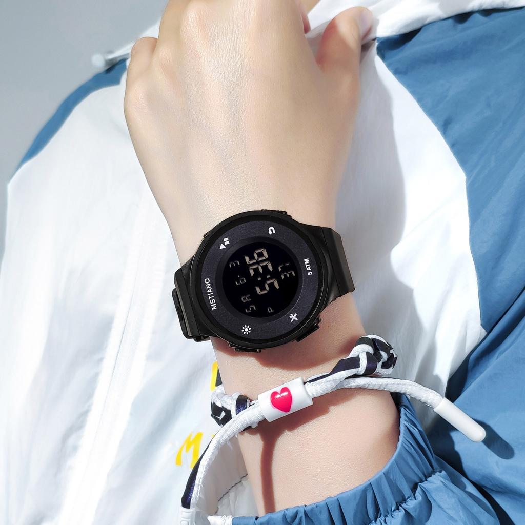 Multifunctional Electronic Watch For Male And Female Students Fashion Ultra-Thin 50M Luminous Sports Junior High School Students Watch