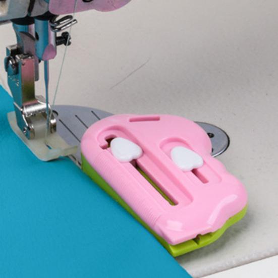 Ghid Magnetic pentru Cusături 3 în 1 Multifuncțional Ghid de Cusut cu Scală Infilator de Ac Deschizător de Cusături Ghid pentru Cusături Tivit pentru Mașină de Cusut