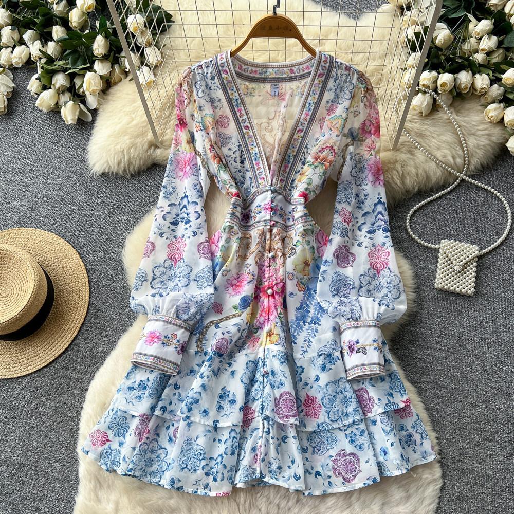French romantic style V-neck floral dress for women's spring and autumn long-sleeved high-waisted lace-up and thin temperament A-shaped skirt