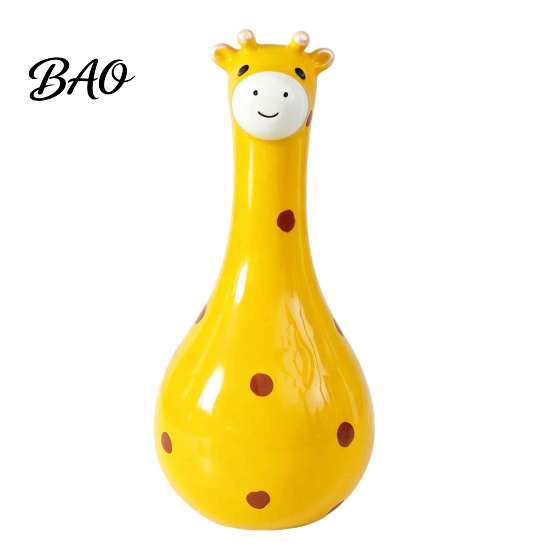 Fun Gift for Housewarming Cute Polka Dot Giraffe Vase, Hand-painted Resin Flower Creative Big-mouthed Small Decorative Vase Bookshelves Holder
