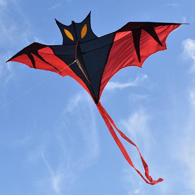 

Креативный воздушный змей «Молния» Прочные стекловолоконные стержни Семейные мероприятия На открытом воздухе Red 1.6m