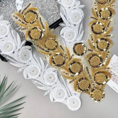 Schwerindustrie Luxus Handgefertigt Perlenbesetzter V-Ausschnitt Aufkleber Kleidung Kleid Hochzeit Auftrittskleid Dekoratives Vorderhals Tuchaufkleber Zubehör