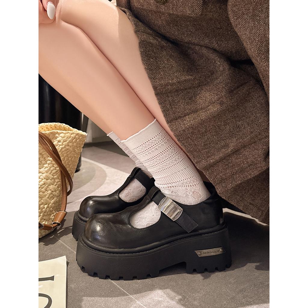 Black British style platform small leather shoes 2026 spring height increase with skirt retro loafer single shoes
