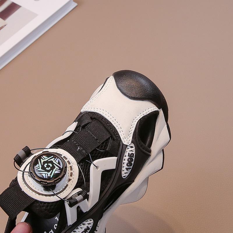 Summer Child Sandals New Fashion Versatile Boy Shoe Rotating Button Breathable Sports Sandal Comfort Kid Shoes Light Beach Shoes