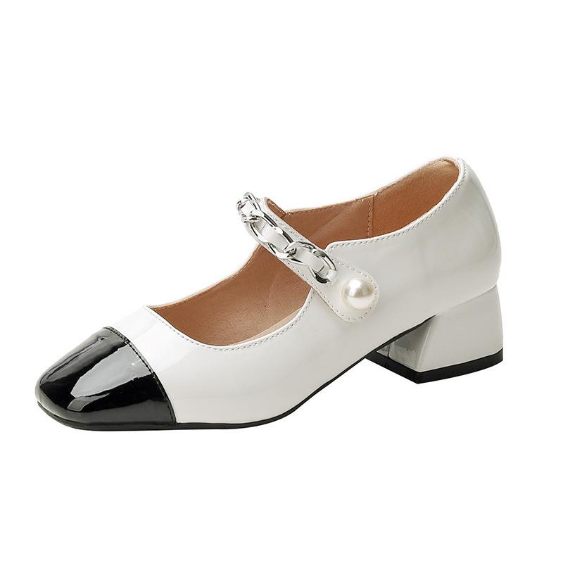 Mode Neue Französische Retro Pferd Straße Schnalle Quadratische Zehenpartie Flacher Ausschnitt Dicker Absatz Mary Jane Damen Einzelne Schuhe Im Herbst 2024