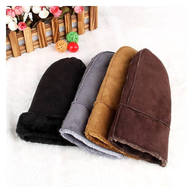 Stylish And Warm Winter Gloves For Men Made Of Thick Faux Leather And Fleece