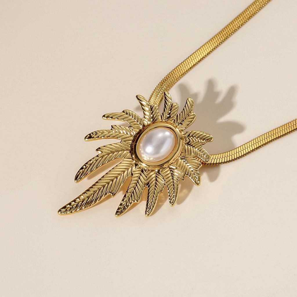 Matte Gold Retro Feather Pendant Necklace for Women