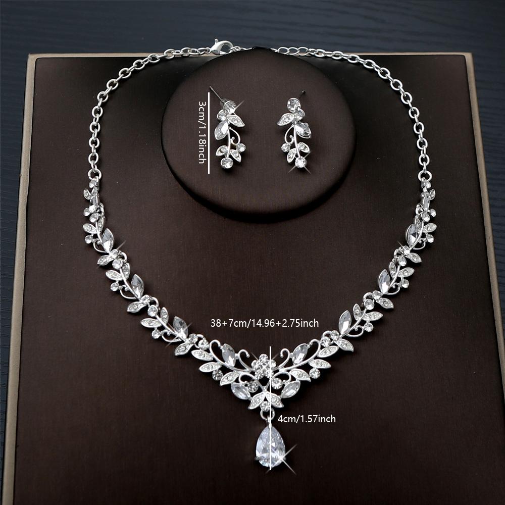 3pcs Romantic and Elegant Ladies' Water Droplet Zircon Necklace Earrings Zircon Set Classical Wedding Dress Accessories
