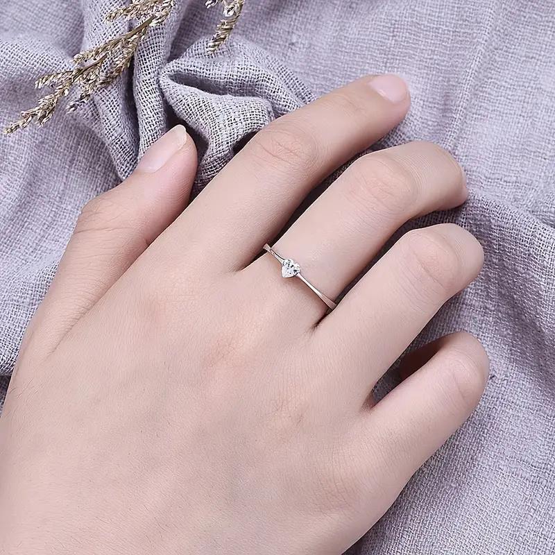 Huitan Minimalist Heart Cubic Zirconia Color Rings for Women Temperament Bridal Wedding Band Accessory Trendy Jewelry