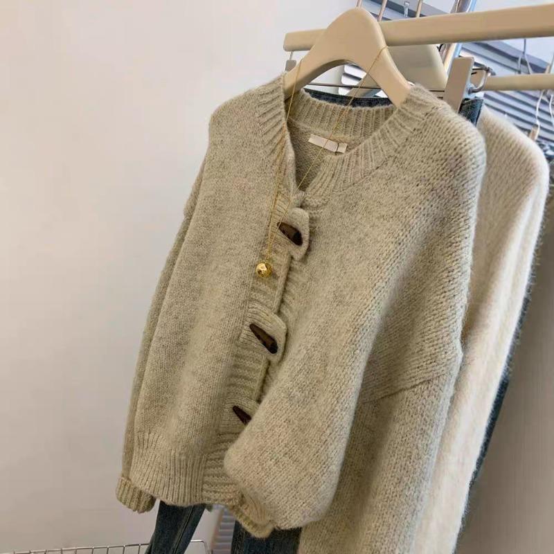 Retro Horn Buckle Knitted Cardigan for Women's Autumn and Winter New Gentle and Versatile and Thin Soft Waxy Sweater for Women
