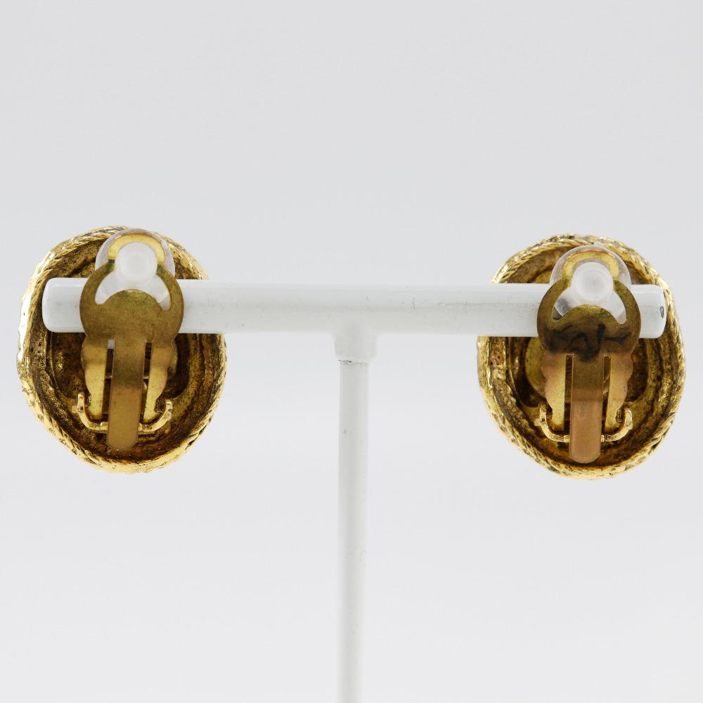 CHANEL COCO Mark Earring vintage Plated Gold 14g Women Used