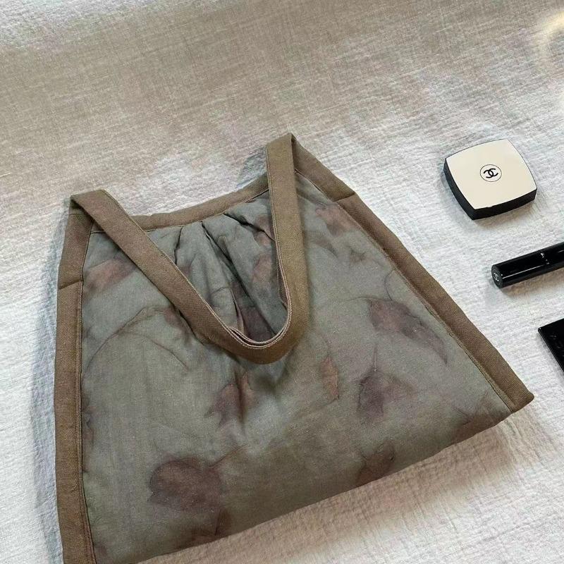 Yai ocsui [autumn maple silence] original new Chinese zen cotton and linen maple leaf picture retro portable shoulder bag women