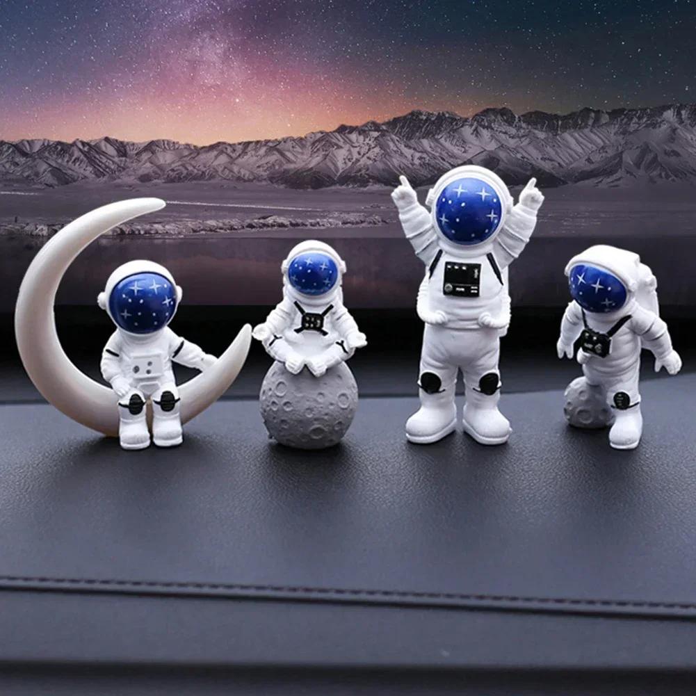 4pcs Astronaut Decor Figures and Moon Home Decor plastic Astronaut Statue Room Office Desktop Decoration Presents Boy Gift