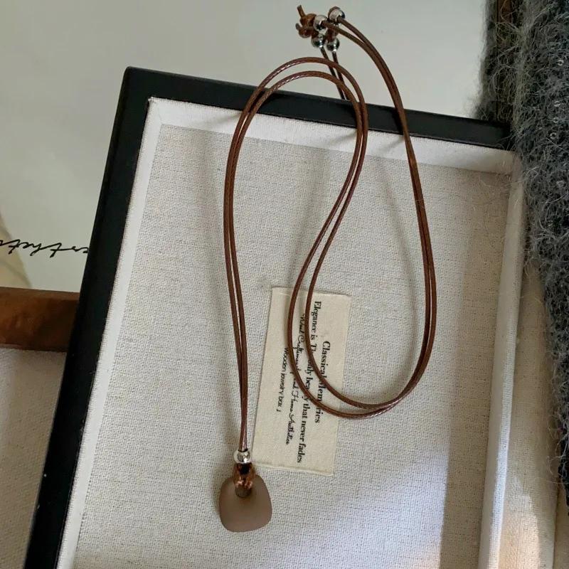 

Fashion Metal Square Bag Shaped Pendant Necklaces for Women Men New Korean Style Casual Long Necklaces Daily Jewelry Accessories