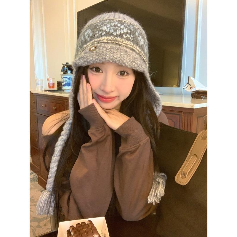 

Retro Woven Woolen Hat Autumn and Winter Warm Ear Protection Lei Feng Hat Showing Face Small Baotou Hat for Women M（56-58cm）