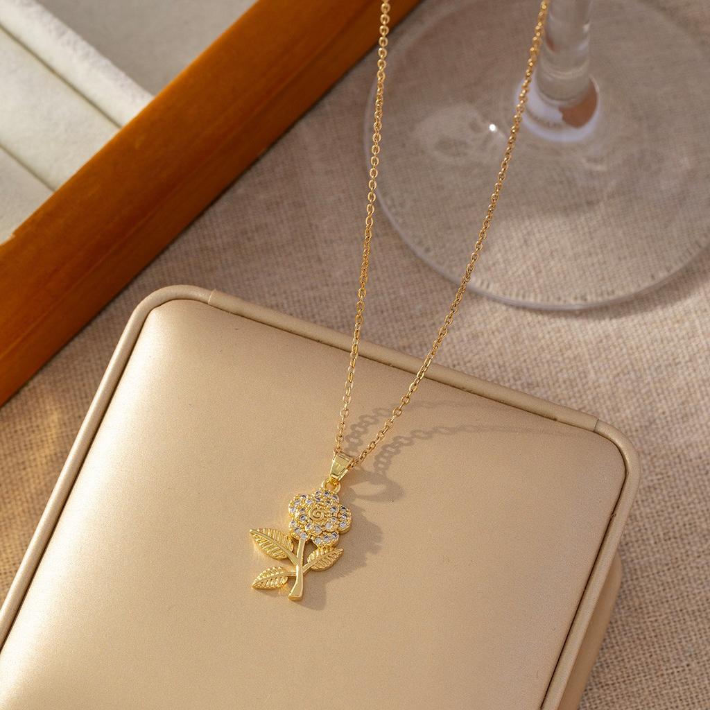 Micro Paved Titanium Steel Cross Pendant Necklace For Women Stylish Versatile Delicate Collarbone Chain
