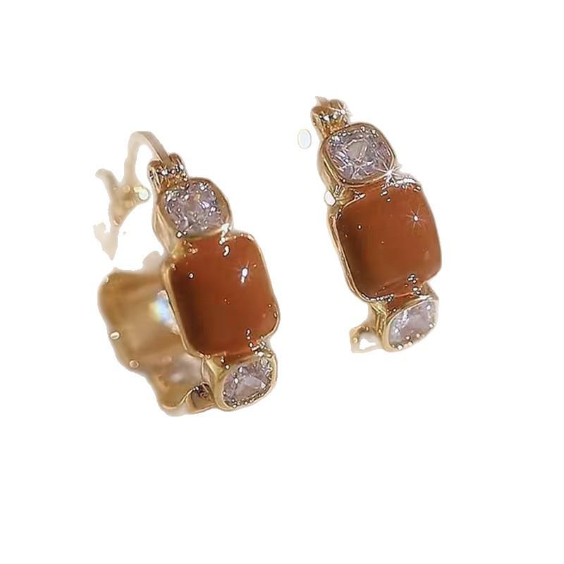 Boucles d'oreilles carrées et boucles d'oreilles style Maillard, design de niche style Hong Kong, boucles d'oreilles exquises de luxe haut de gamme, polyvalentes