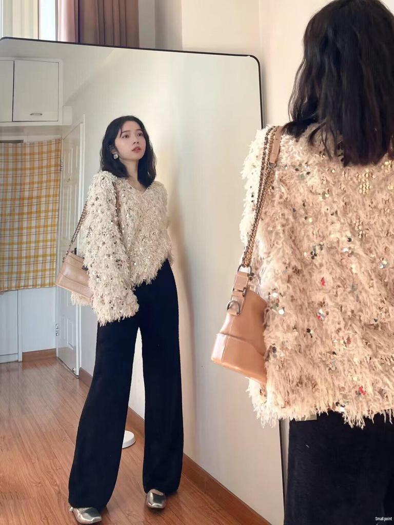 Women's 2024 Autumn/Winter Sequin V-Neck Tassel Knit Sweater