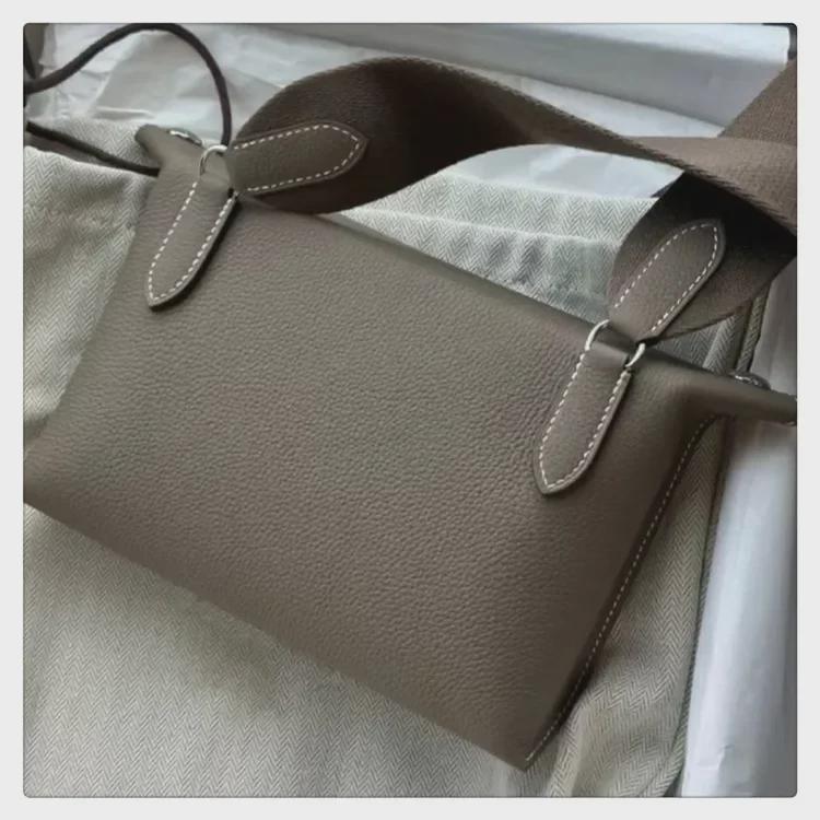 Luxusní kabelka Evelyn z hovězí kůže: Unisex podnos na večeři, design na hrudník, pas, rameno a crossbody